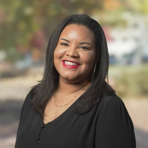 image of agent Sarita Foxworth