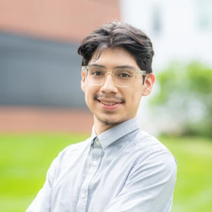 image of agent Andres Castillo