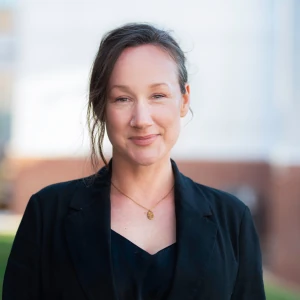 image of agent Ashley Hutchins