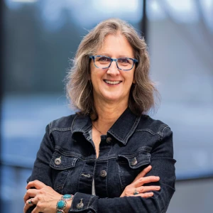 image of agent Becky Morgan