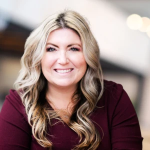 image of agent Kelly Krogmann