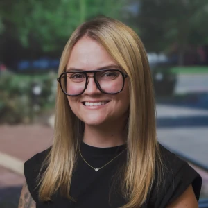 image of agent Sarah  Graves